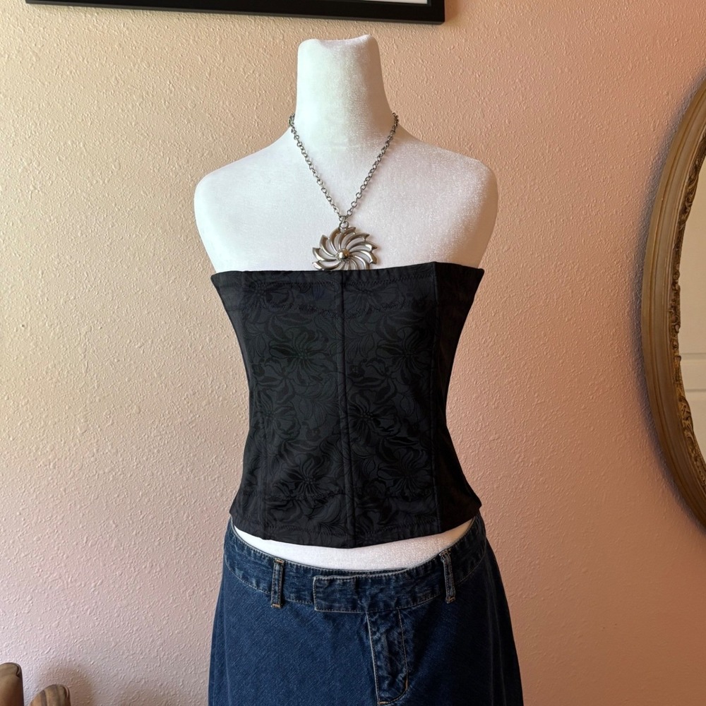 2000s Vampy Goth Under Bust Corset Top